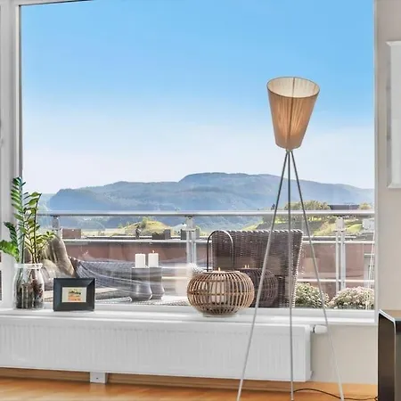 Stor Toppleilighet 2 Bad 3 Sov